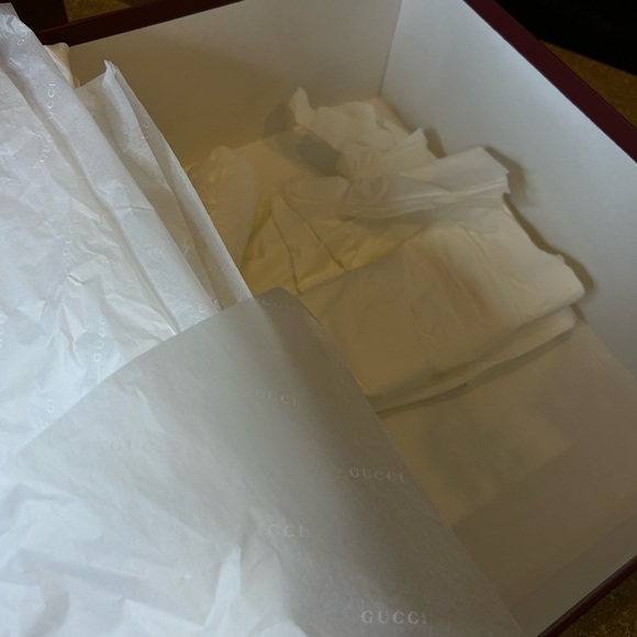 Gucci Red Box - Picture 10 of 11